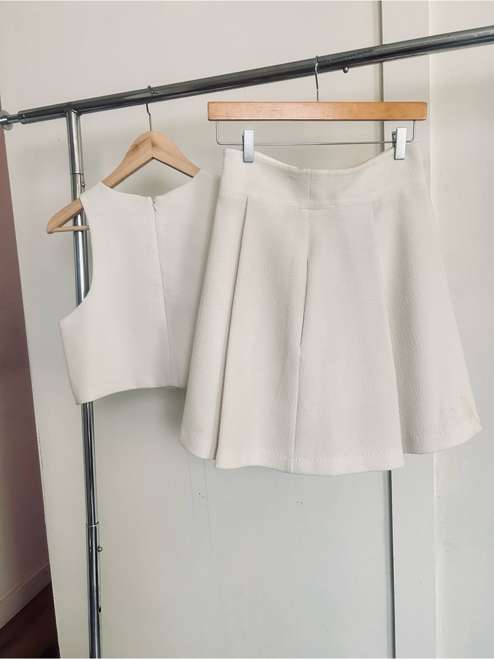 Black Halo Cream Textured A-Line Skirt - Picture 9 of 10